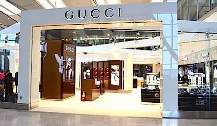 stores that carry gucci